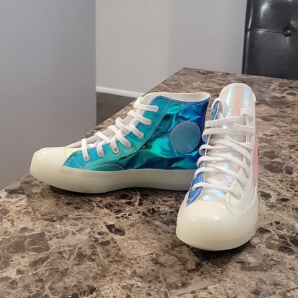 Converse Chuck Taylor All Star Iridescent Hi Top Shoes Women's Size 6.5